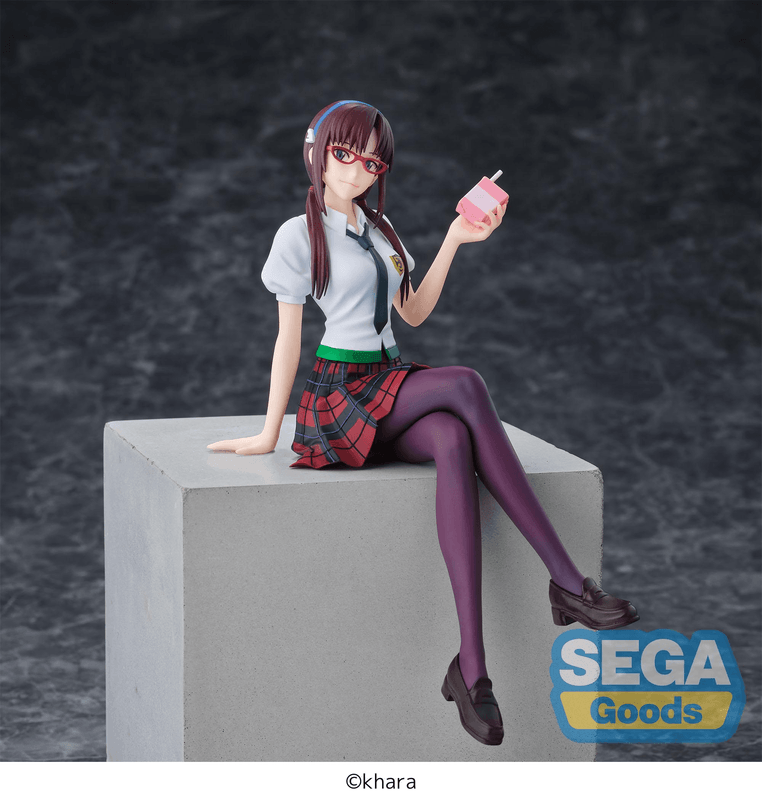 Evangelion New Theatrical Edition Mari Makinami Illustrious Perching Figure