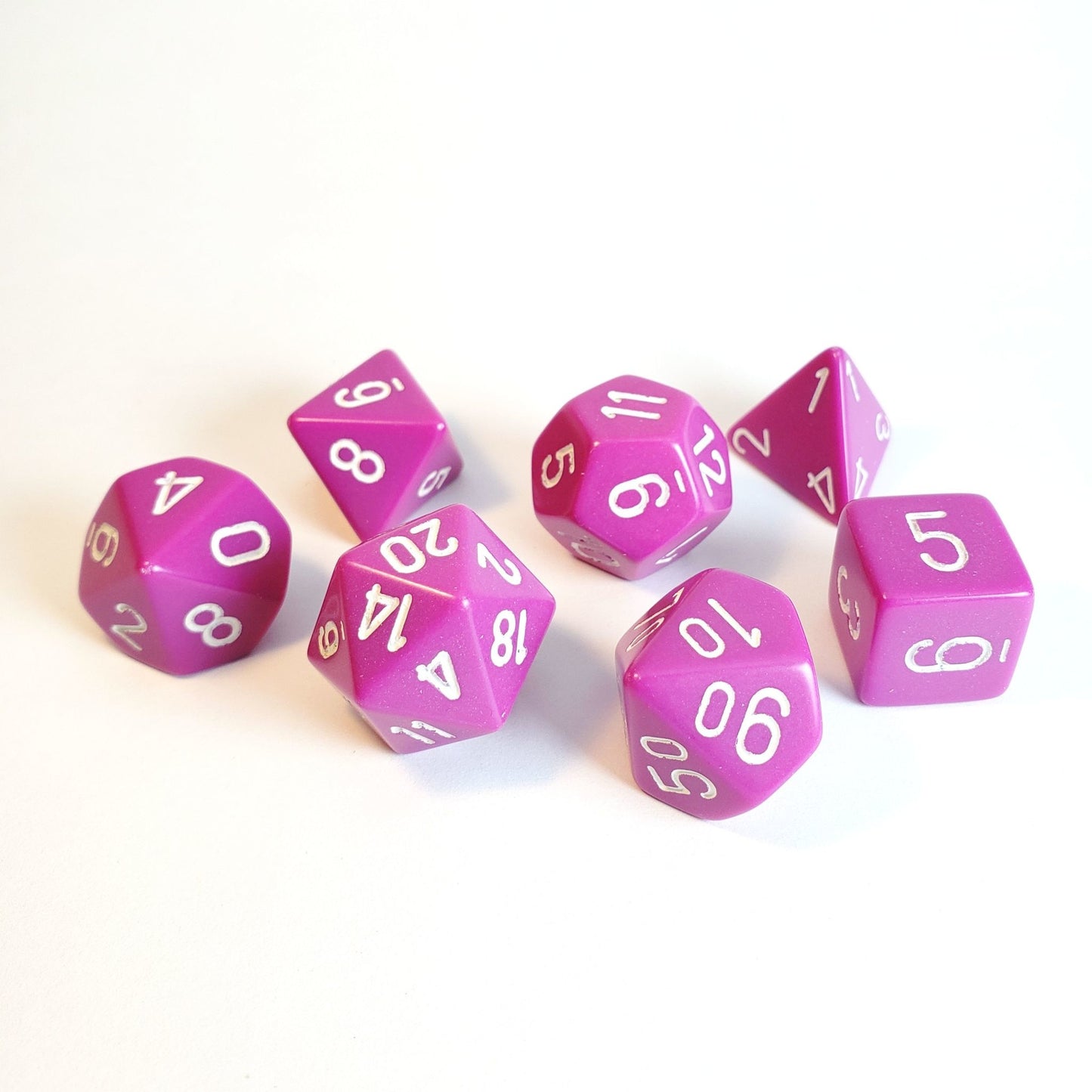 Dice Cube 7-Piece Light Purple with White